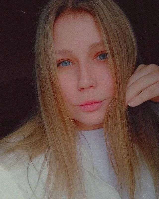Sabrina: Hi.. | Montreal Dating