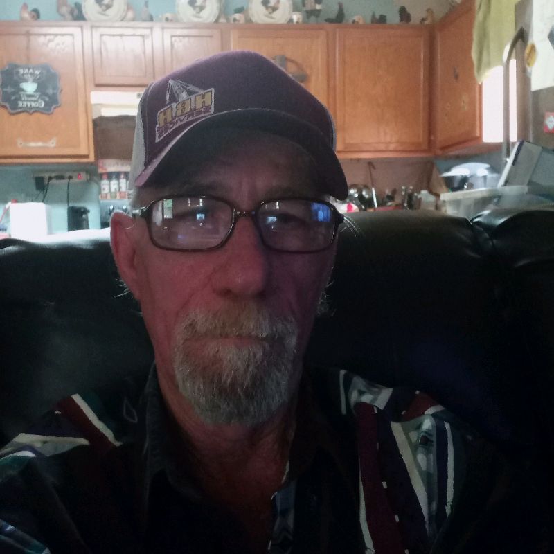 Albert Parker Sr Hi.. Meet Senior Men in Daisetta